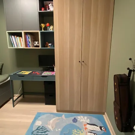 Luxury With 2 Bedrooms, 1,5 Bathrooms, Balcony And Garage Apartment