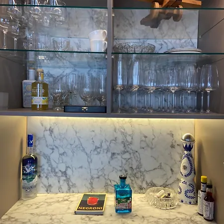 Luxury With 2 Bedrooms, 1,5 Bathrooms, Balcony And Garage 利勒斯特罗姆