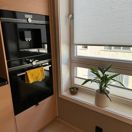 Luxury With 2 Bedrooms, 1,5 Bathrooms, Balcony And Garage Apartment