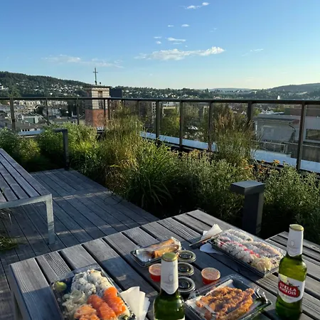 Luxury With 2 Bedrooms, 1,5 Bathrooms, Balcony And Garage *